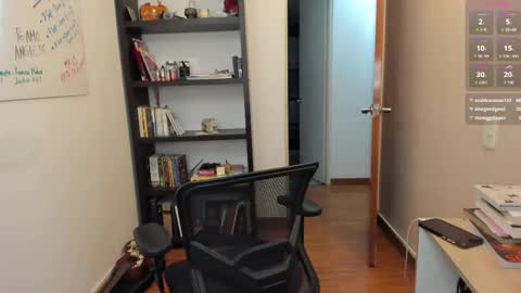 Snapshot of gretagat chatting on 11/08/25, 02:23 Greta online show from 11/08/25, 02:23