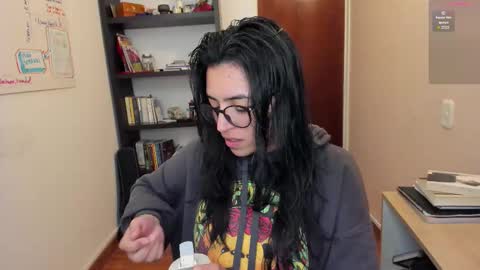 Snapshot of gretagat chatting on 01/19/26, 02:48 Greta online show from 01/19/26, 02:48