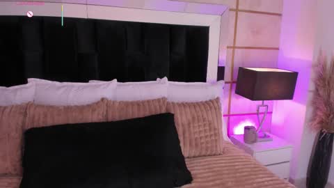 Snapshot of gretavelvet chatting on 01/11/26, 04:56 Greta Velvet online show from 01/11/26, 04:56