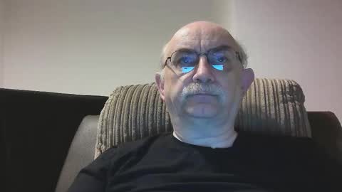 Snapshot of grey_dom chatting on 10/13/25, 09:20 Master  Sir online show from 10/13/25, 09:20