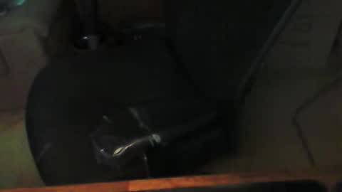 Snapshot of greyghost04 chatting on 11/23/25, 04:51 greyghost04 online show from 11/23/25, 04:51