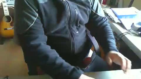 Snapshot of greyhounddog chatting on 01/16/25, 10:42 greyhounddog online show from 01/16/25, 10:42