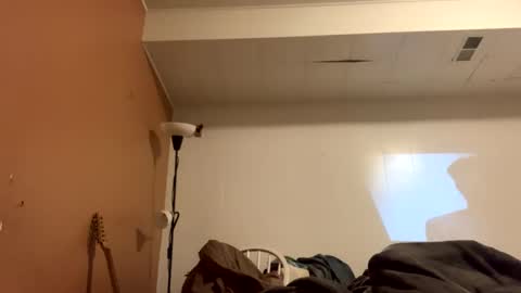 Snapshot of greyvan96 chatting on 03/14/26, 03:34 Perfectlyaveragesavage online show from 03/14/26, 03:34