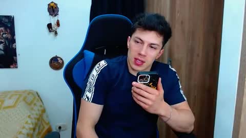 Snapshot of griego01 chatting on 01/11/25, 02:30 griego01 online show from 01/11/25, 02:30