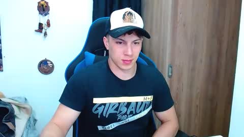 Snapshot of griego01 chatting on 02/10/25, 02:30 griego01 online show from 02/10/25, 02:30