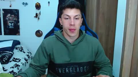 Snapshot of griego01 chatting on 02/19/25, 12:03 griego01 online show from 02/19/25, 12:03