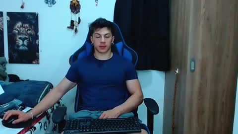 Snapshot of griego01 chatting on 02/20/25, 06:06 griego01 online show from 02/20/25, 06:06