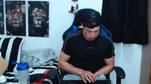 Snapshot of griego01 chatting on 03/02/25, 03:24 griego01 online show from 03/02/25, 03:24