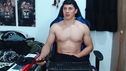 Snapshot of griego01 chatting on 03/04/25, 06:04 griego01 online show from 03/04/25, 06:04