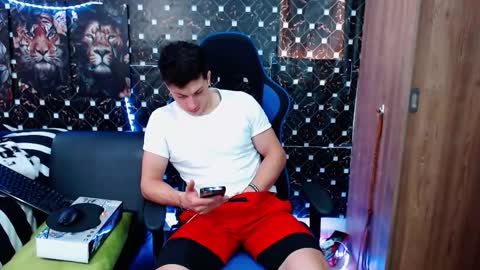 Snapshot of griego01 chatting on 09/10/25, 07:03 griego01 online show from 09/10/25, 07:03