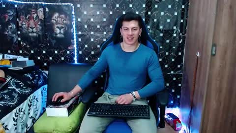 Snapshot of griego01 chatting on 10/03/25, 11:13 griego01 online show from 10/03/25, 11:13