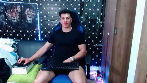 Snapshot of griego01 chatting on 10/07/25, 12:41 griego01 online show from 10/07/25, 12:41