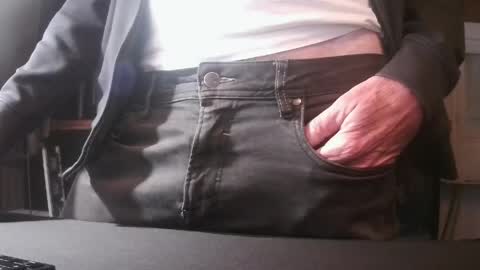 Grim online show from 04/25/26, 03:42