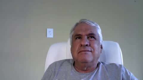 Snapshot of grisa01 chatting on 02/02/25, 01:41 grisa01 online show from 02/02/25, 01:41