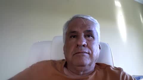 Snapshot of grisa01 chatting on 10/24/25, 07:10 grisa01 online show from 10/24/25, 07:10