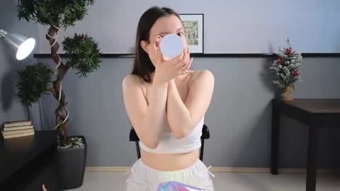 Snapshot of griselberumen chatting on 03/06/26, 05:48 Gwen online show from 03/06/26, 05:48