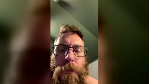 Snapshot of grizzley84 chatting on 02/18/26, 06:15 grizzly84 online show from 02/18/26, 06:15