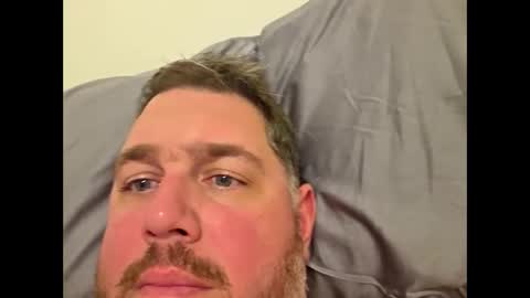 Snapshot of grizzly_uncut chatting on 11/06/25, 04:35 grizzly_uncut online show from 11/06/25, 04:35