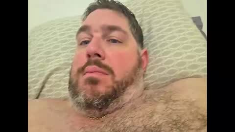 Snapshot of grizzly_uncut chatting on 01/13/26, 05:35 grizzly_uncut online show from 01/13/26, 05:35