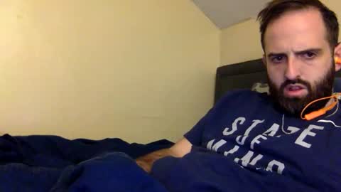 Snapshot of grobs123 chatting on 11/05/25, 12:21 grobs123 online show from 11/05/25, 12:21