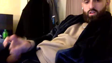 Snapshot of grobs123 chatting on 12/04/25, 01:48 grobs123 online show from 12/04/25, 01:48