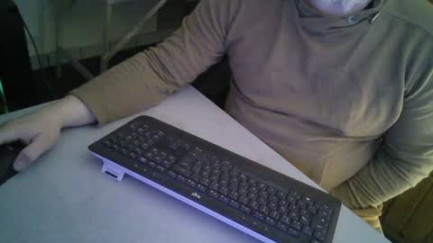 Snapshot of grooce_sub chatting on 02/03/25, 08:02 Grooce online show from 02/03/25, 08:02