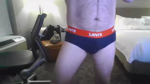 Snapshot of growerandrunner chatting on 12/05/24, 01:03 growerandrunner online show from 12/05/24, 01:03