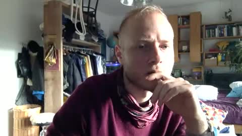 Snapshot of gruendamien chatting on 01/13/25, 02:32 gruendamien online show from 01/13/25, 02:32