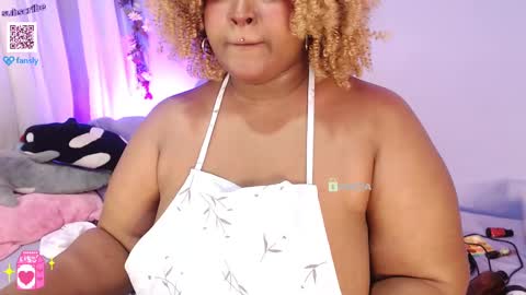 Snapshot of grumosa_velvet chatting on 02/22/25, 03:01 Grumosa velvet online show from 02/22/25, 03:01