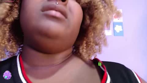 Snapshot of grumosa_velvet chatting on 10/03/25, 04:09 Grumosa velvet online show from 10/03/25, 04:09