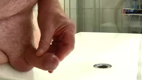 Snapshot of grumpy64 chatting on 12/27/24, 02:22 Grumpy online show from 12/27/24, 02:22