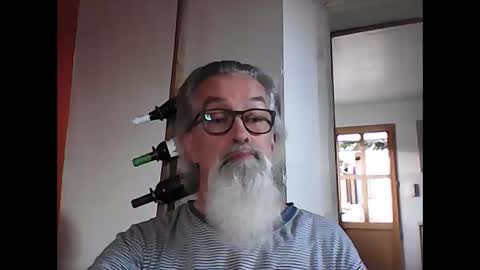 Snapshot of grybear60 chatting on 01/19/25, 09:33 Grybear online show from 01/19/25, 09:33