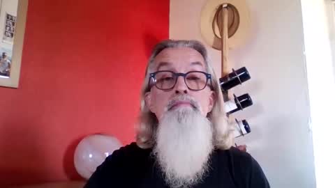 Snapshot of grybear60 chatting on 11/25/25, 11:54 Grybear online show from 11/25/25, 11:54