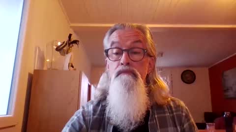 Snapshot of grybear60 chatting on 03/03/26, 07:14 Grybear online show from 03/03/26, 07:14