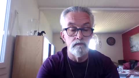 Snapshot of grybear60 chatting on 04/24/26, 01:57 Grybear online show from 04/24/26, 01:57
