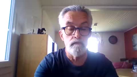 Snapshot of grybear60 chatting on 05/07/26, 12:10 Grybear online show from 05/07/26, 12:10