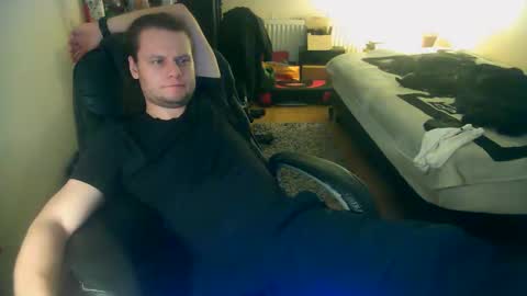 Gizzy online show from 12/18/25, 08:37