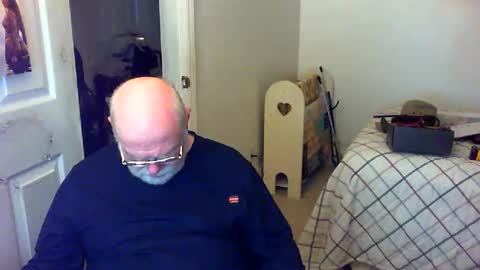 Snapshot of gtnolder60 chatting on 12/21/24, 12:20 Gary online show from 12/21/24, 12:20
