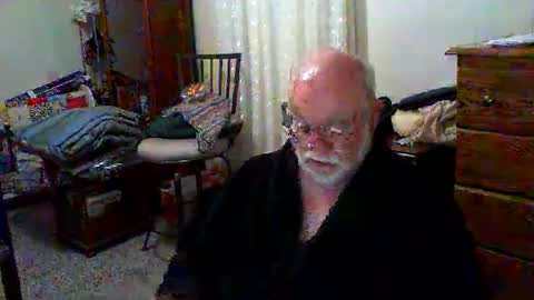 Snapshot of gtnolder60 chatting on 10/24/25, 12:41 Gary online show from 10/24/25, 12:41