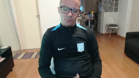 guachin_new online show from 04/28/26, 07:52
