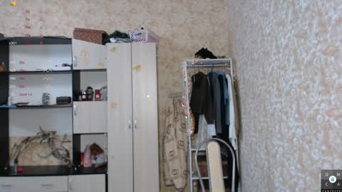 Snapshot of guantanamera_ chatting on 01/14/25, 07:59 Eva online show from 01/14/25, 07:59