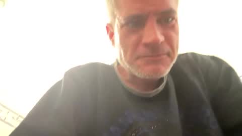 guardiannif_ online show from 03/02/25, 03:27