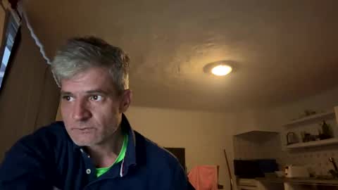 guardiannif_ online show from 03/11/25, 05:46