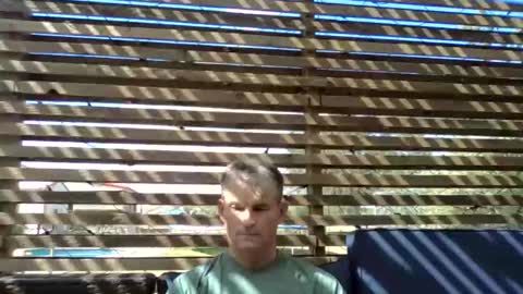 Snapshot of gud_times chatting on 10/20/25, 05:13 gud_times online show from 10/20/25, 05:13