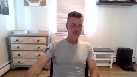 gudguy2025 online show from 05/10/26, 02:44