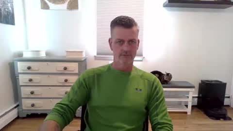 gudguy2025 online show from 05/12/26, 12:13