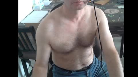 Snapshot of guess91 chatting on 11/01/25, 09:55 Guess91 online show from 11/01/25, 09:55