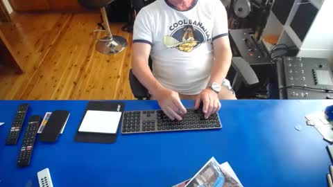 Snapshot of guesswhatigot2 chatting on 12/06/24, 07:32 guesswhatigot2 online show from 12/06/24, 07:32