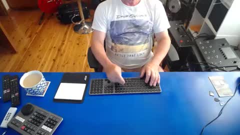 Snapshot of guesswhatigot2 chatting on 12/16/24, 08:09 guesswhatigot2 online show from 12/16/24, 08:09