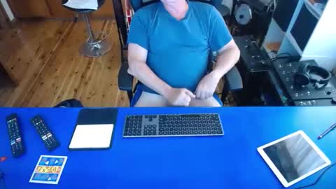 Snapshot of guesswhatigot2 chatting on 01/29/25, 06:12 guesswhatigot2 online show from 01/29/25, 06:12